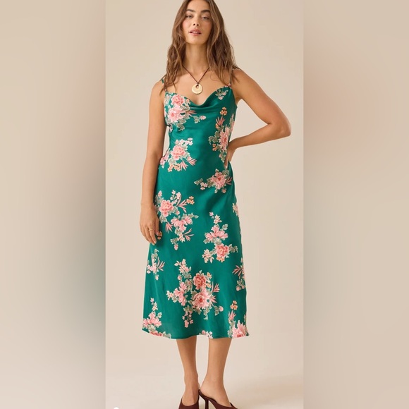 Altar'd State Dresses & Skirts - Altar'd State Green and Pink Silky Floral Midi Slip Dress - Size Small